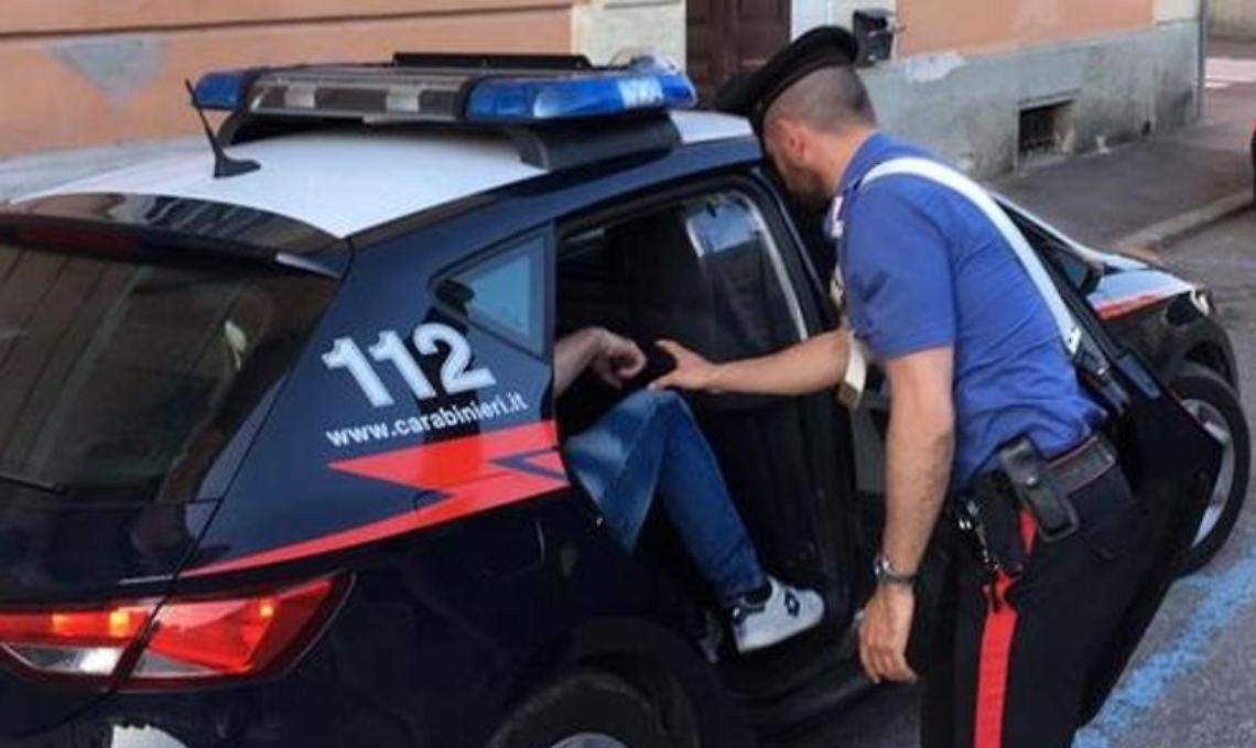 Un arresto dei carabinieri di Bari