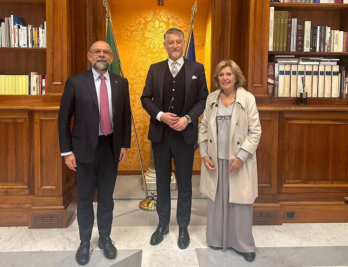 Roberto Marti, Alessandro Giuli e Adriana Poli Bortone