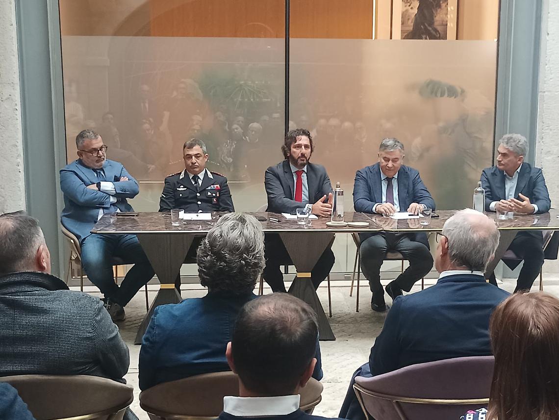 Forze dell'ordine e esercenti a confronto per una sana-movida