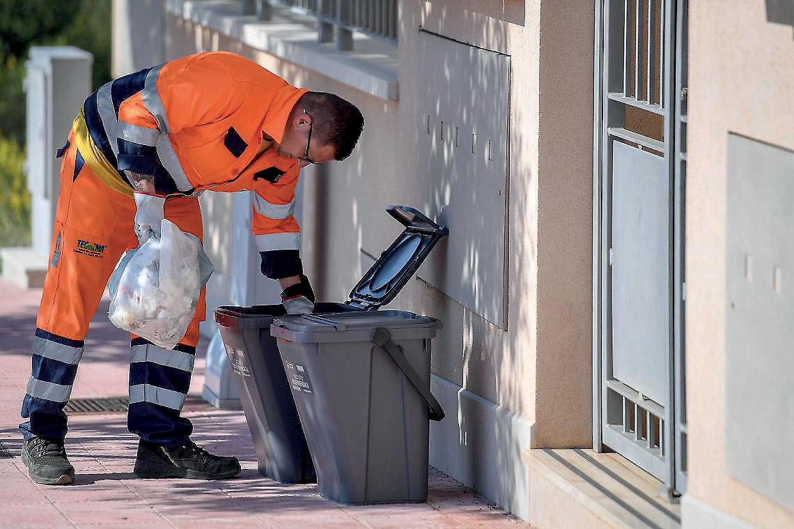 La raccolta differenziata porta a porta