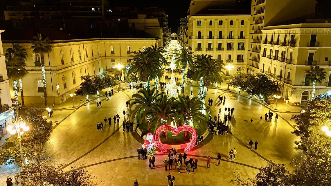 Luminarie natalizie nel centro cittadino