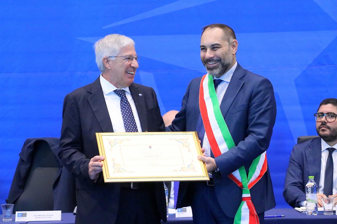 Un momento della cerimonia avvenuta questa mattina