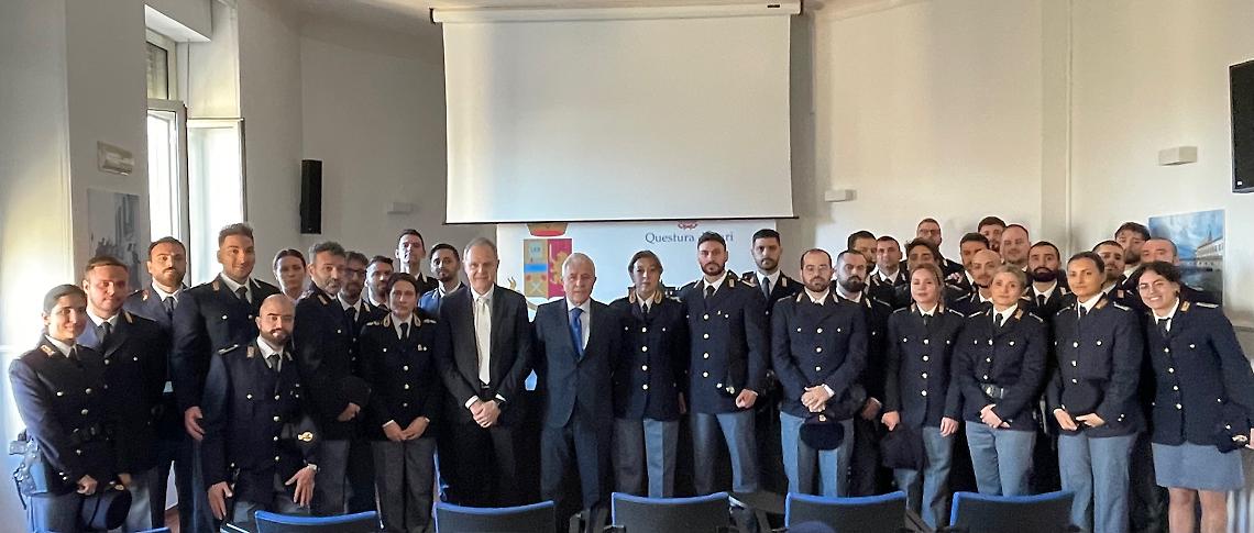 I nuovi agenti di Polizia di Stato di Bari