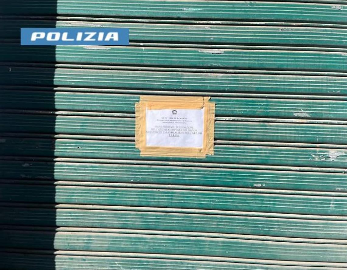 Il provvedimento eseguito dalla Polizia di Stato di Taranto