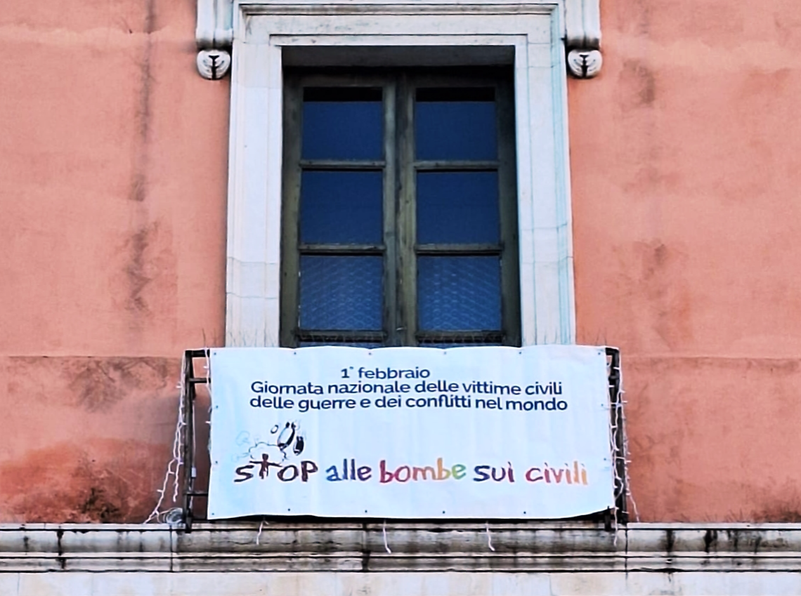 L'iniziativa “Stop alle bombe sui civili”
