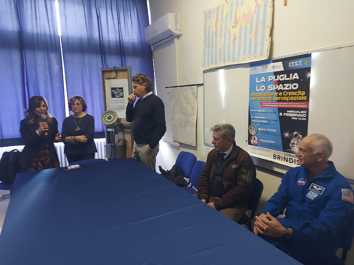 Studenti e astronauti a confronto 