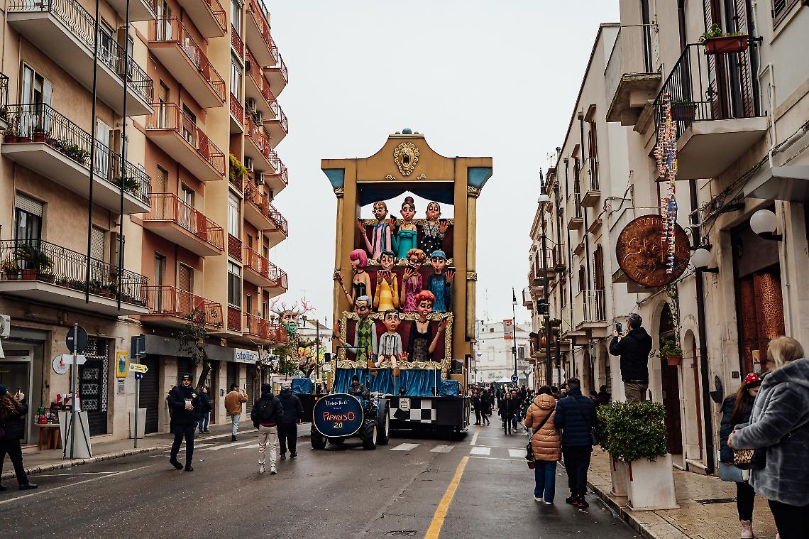 Le Propaggini inaugurano il Carnevale di Putignano 2026