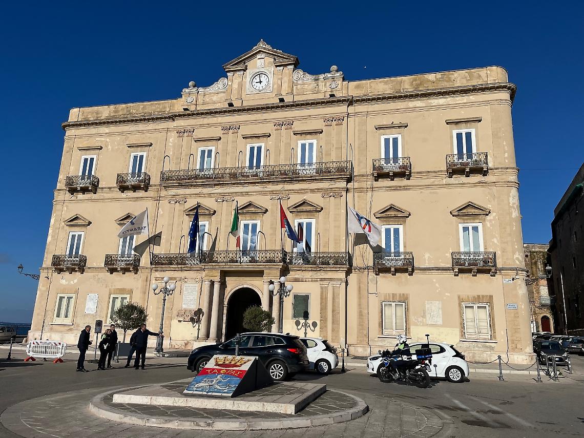 Il Palazzo di Città di Taranto il 25 aprile 2020