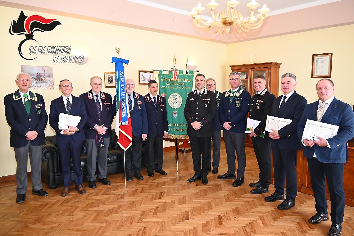 Consegnata la Medaglia Mauriziana a quattro Carabinieri