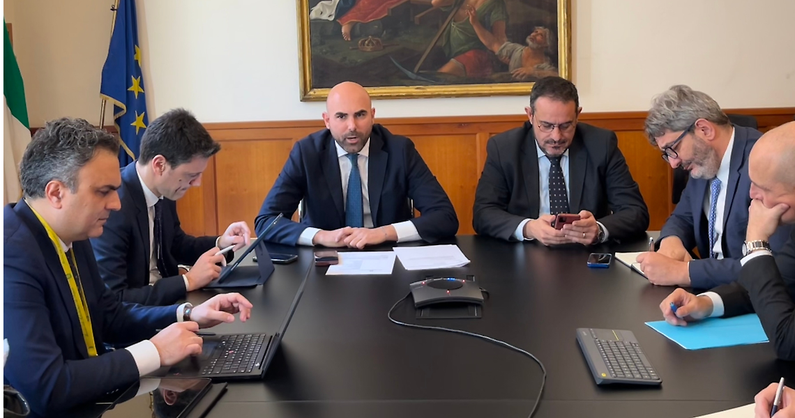 L'incontro sul collegamento stazione-aeroporto del Salento