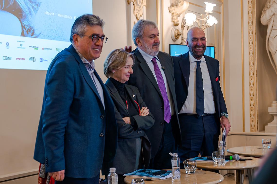 Bari si accende con il “Fuori Bif&st”: cinque serate di festa tra cinema, musica e creatività urbana
