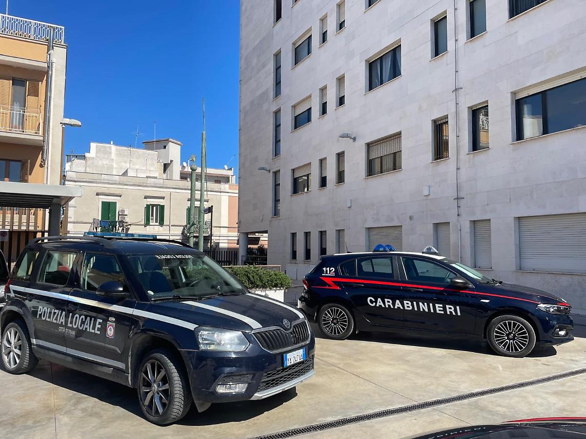 Polizia locale e carabinieri di Trani