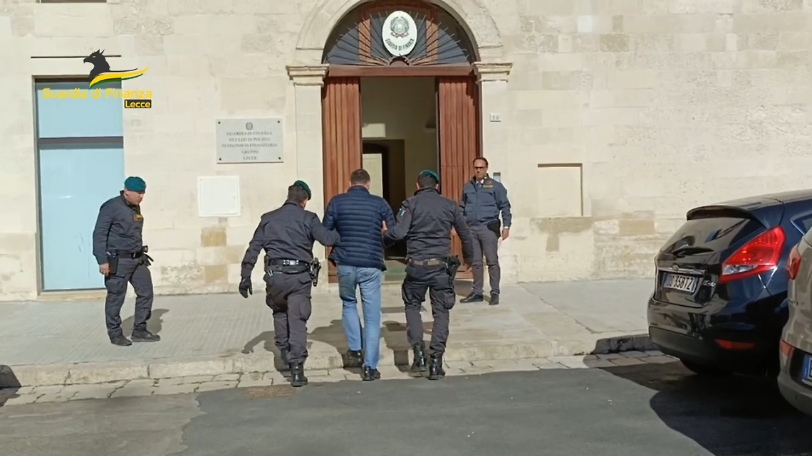 Un arresto della Guardia di Finanza di Lecce