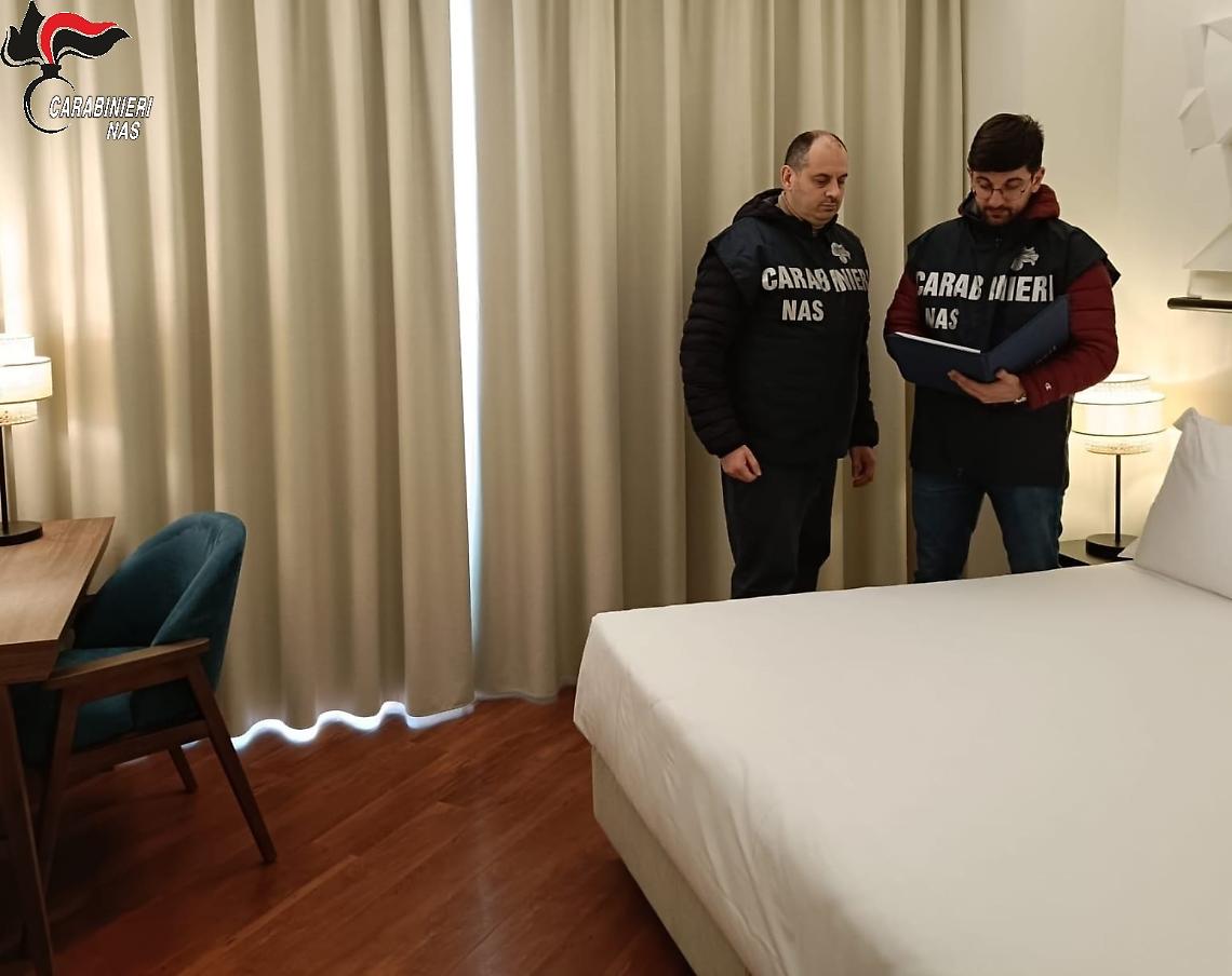 I controlli dei carabinieri del Nas di Taranto