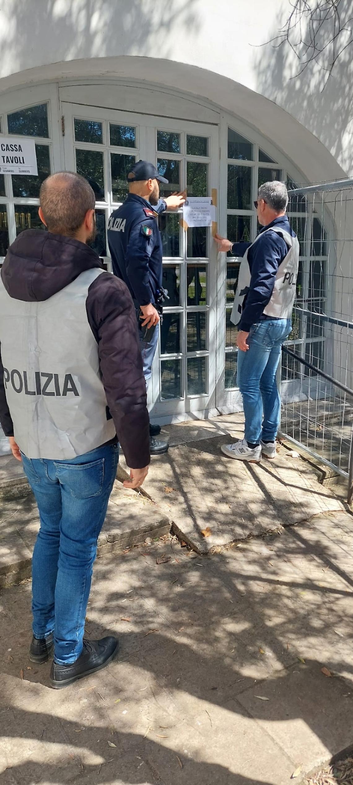 Discoteca fuori controllo a Lecce, il Questore chiude il locale per 15 giorni