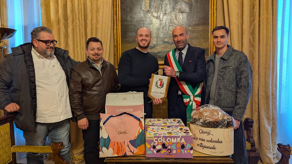 Il sindaco Vito Leccese incontra i giovani pasticceri
