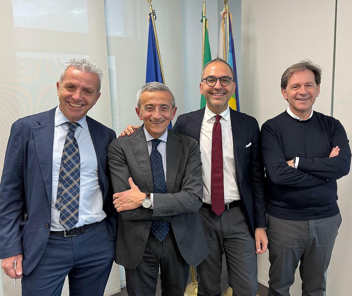 Accordo per portare in farmacia anche Ecg e Holter