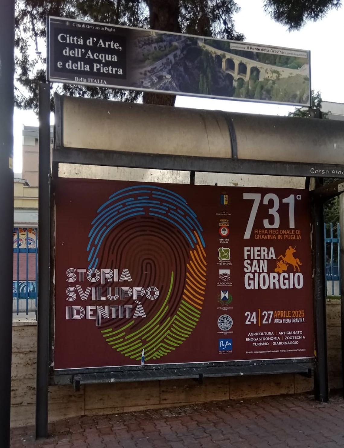 Le nuove pensiline a Gravina in Puglia