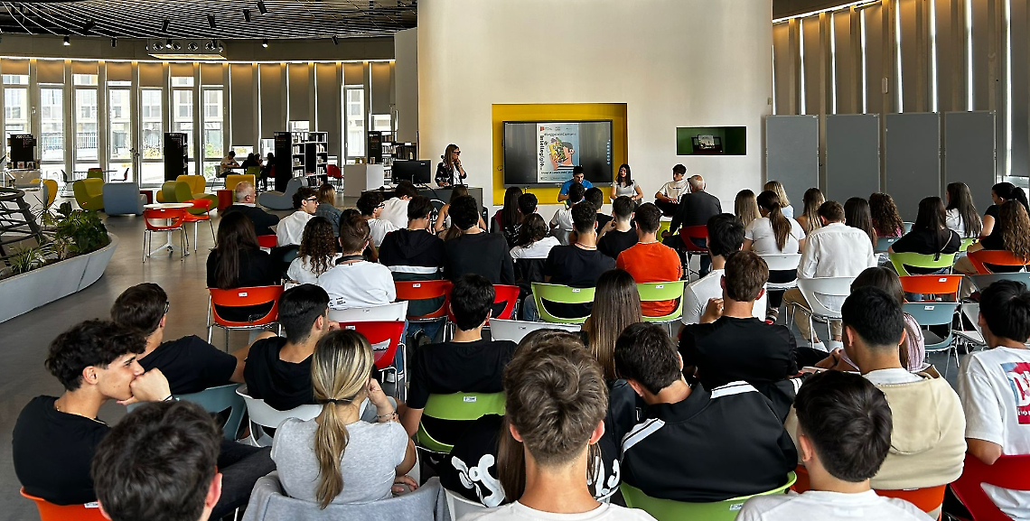 Un momento dell'evento conclusivo alla Biblioteca Acclavio