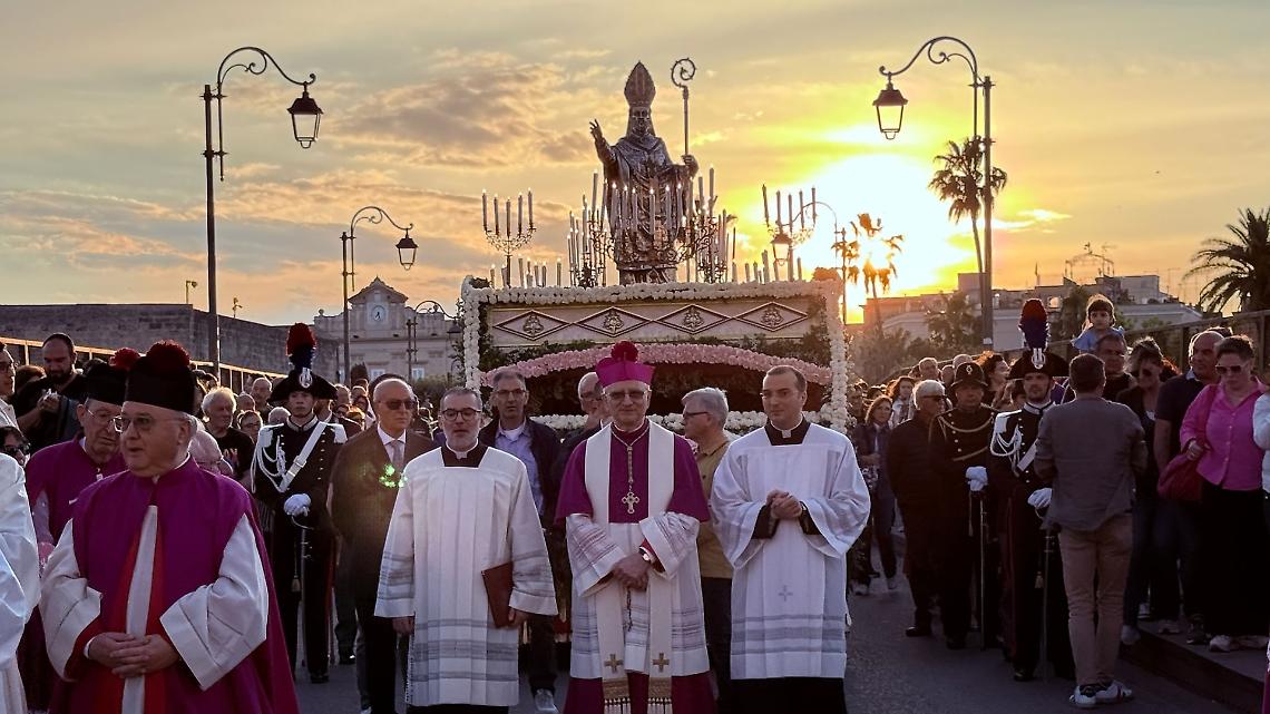 "La Taranto dei ponti prega con Papa Leone"
