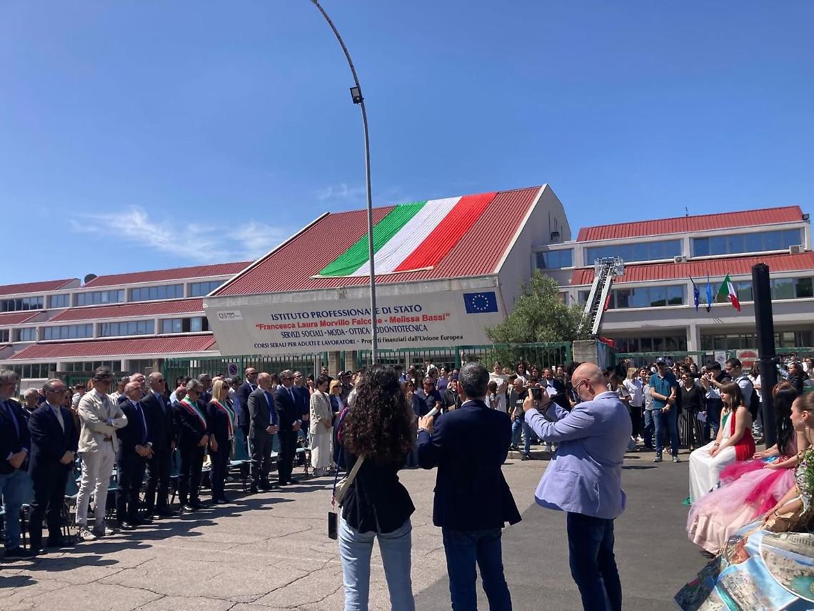 Brindisi ricorda Melissa Bassi: la scuola porta il suo nome