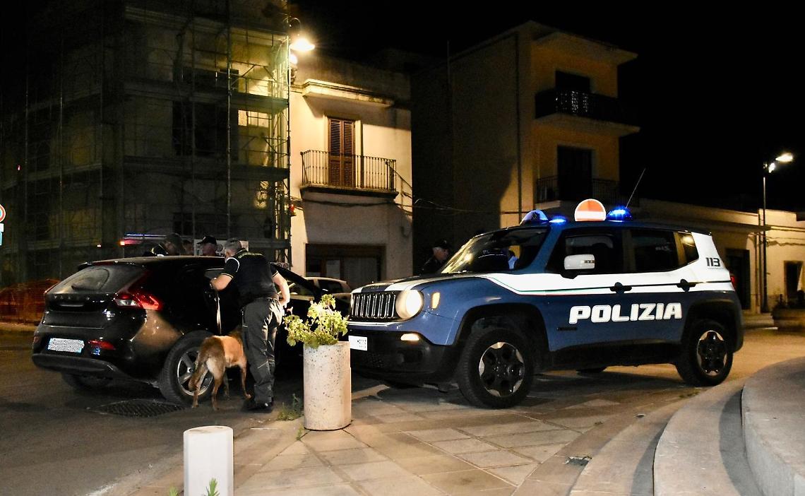 Agguato in strada a Copertino con una mazza da baseball, meccanico di 43 anni in rianimazione