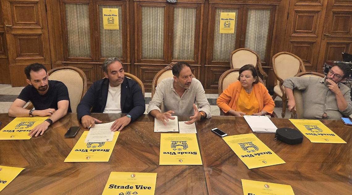 Strade Vive, il Comune di Bari lancia un bando da 1 milione per rilanciare il commercio urbano