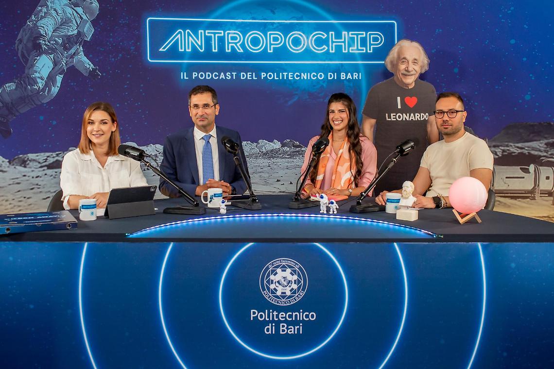 Da sinistra: Fjona Cakalli, il rettore Francesco Cupertino, Carmen Panepinto Zayati e Pasquale D’Anna