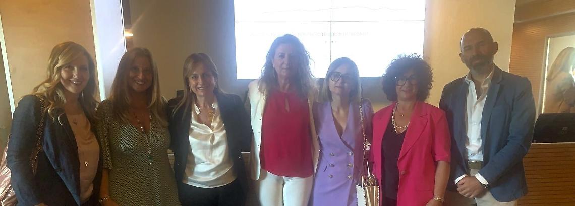 Donne nelle professioni, l’ostacolo resta invisibile: in Puglia si firma un patto per la parità