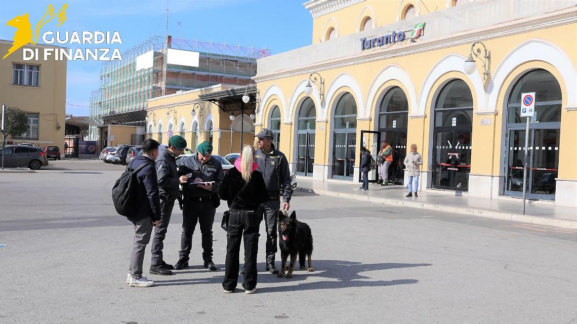 La Guardia di Finanza a Taranto