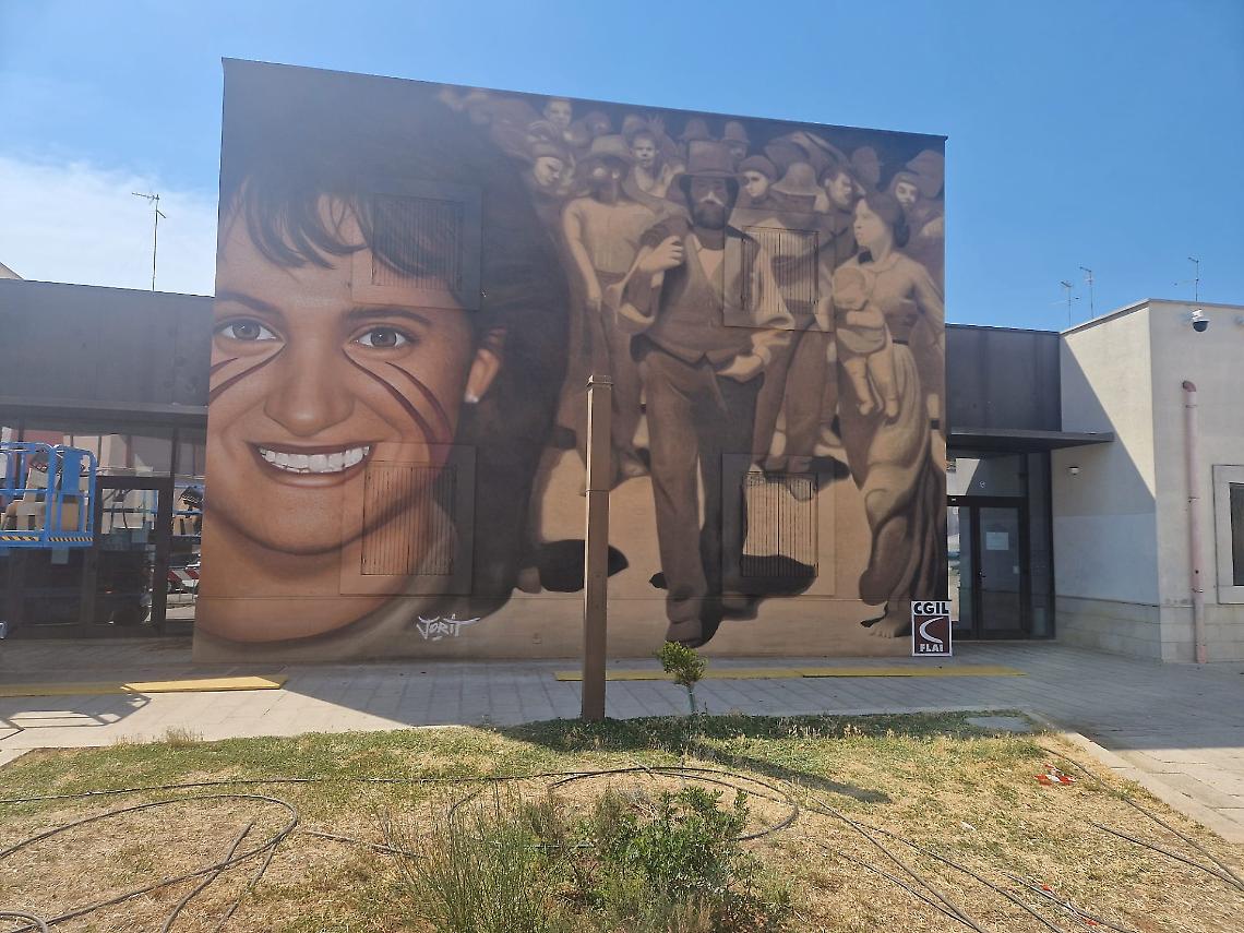 Il murale ad Andria per ricordare Paola Clemente