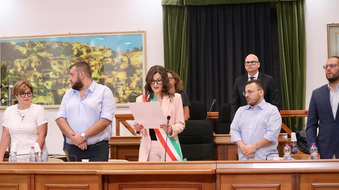 Il giuramento del sindaco di Massafra, Giancarla Zaccaro 