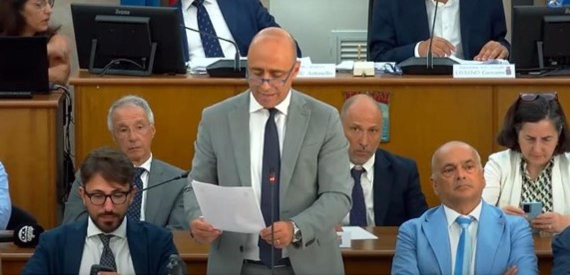 La prima seduta del Consiglio comunale guidato da Piero Bitetti