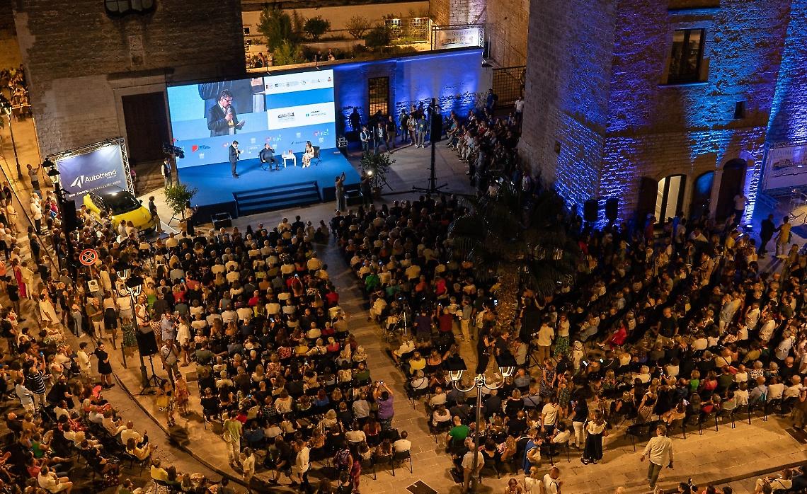 “Libri nel Borgo Antico” parte con Vendola e il Decamerone itinerante