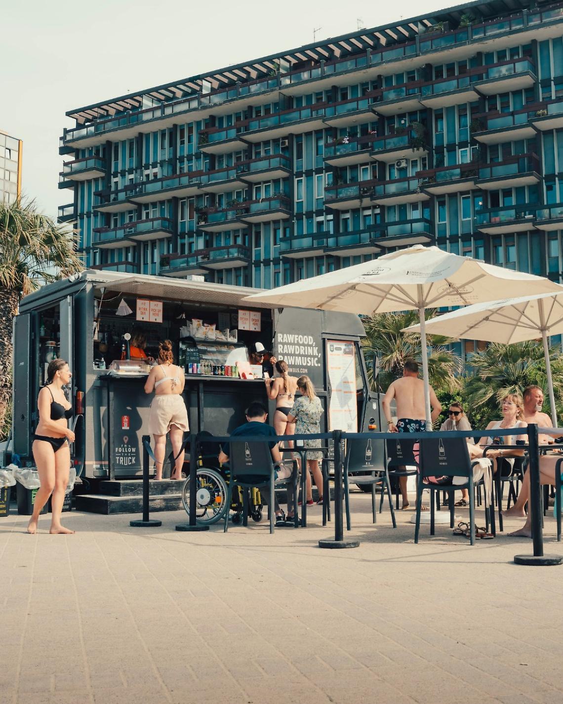 La spiaggia di Pane e Pomodoro a Bari