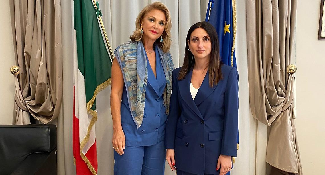 Il Prefetto Bat Silvana D'Agostino e il Commissario Aida Viti