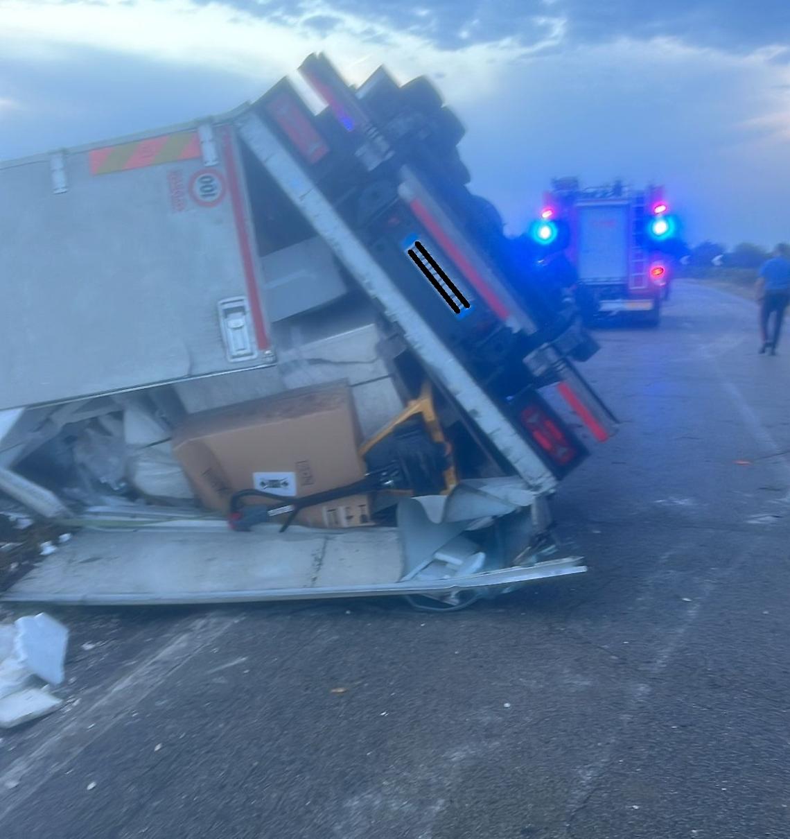 Incidente mortale ad Avetrana - foto di Francesco Manfuso