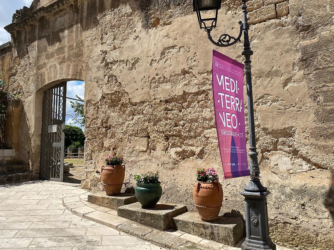 L'ingresso del Giardino mediterraneo del castello Episcopio a Grottaglie