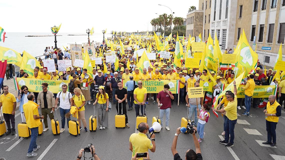 La mobilitazione di Coldiretti a Bari in difesa del grano italiano