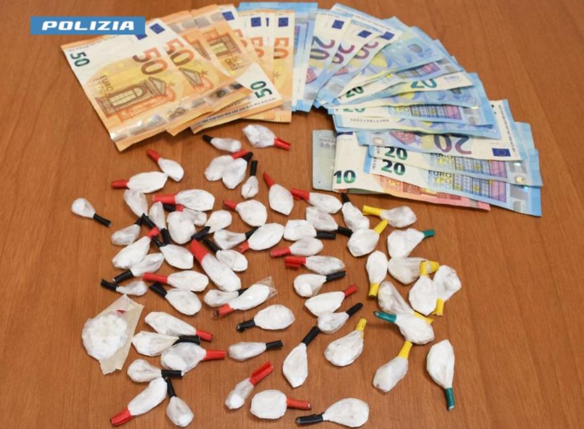 Droga e soldi sequestrati dalla Polizia di Stato a Gallipoli