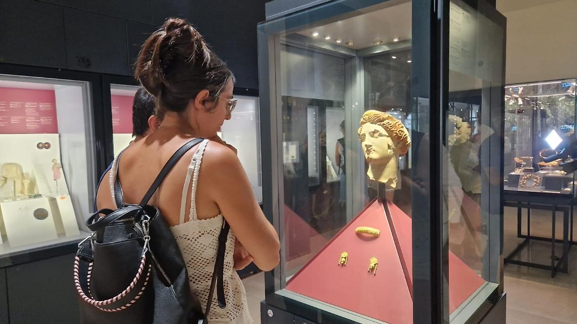 Visitatori al Museo MArTA di Taranto