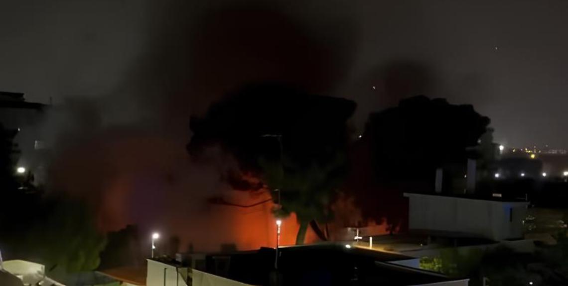 Incendio in zona Stanic a Bari