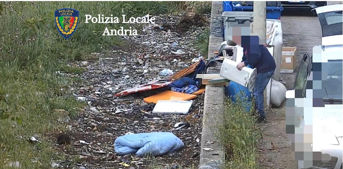 Ancora un abbandono illecito di rifiuti ad Andria