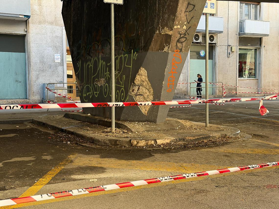 Cadono calcinacci dal Ponte Giuseppe Garibaldi a Bari