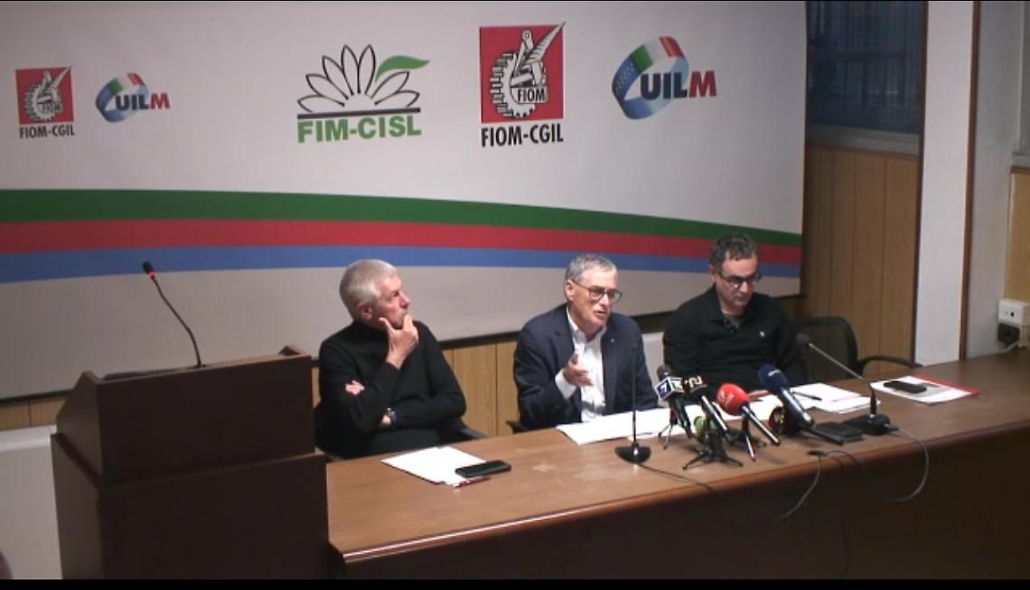 Uliano, Palombella e De Palma hanno incontrato i giornalisti. «Non ci sono risorse per far funzionare la stampa»