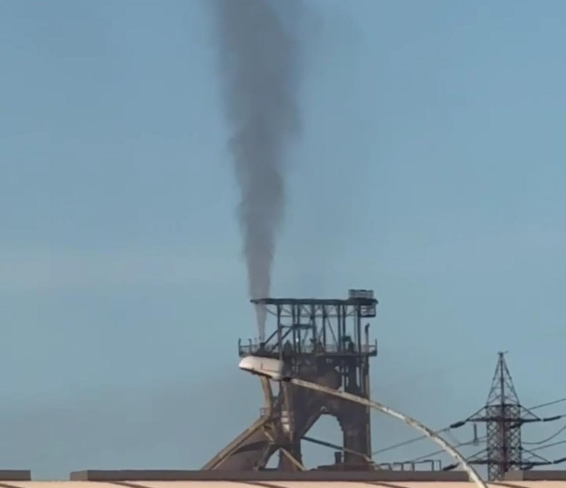 Riparte l’altoforno 4, in città tornano forti odori di gas