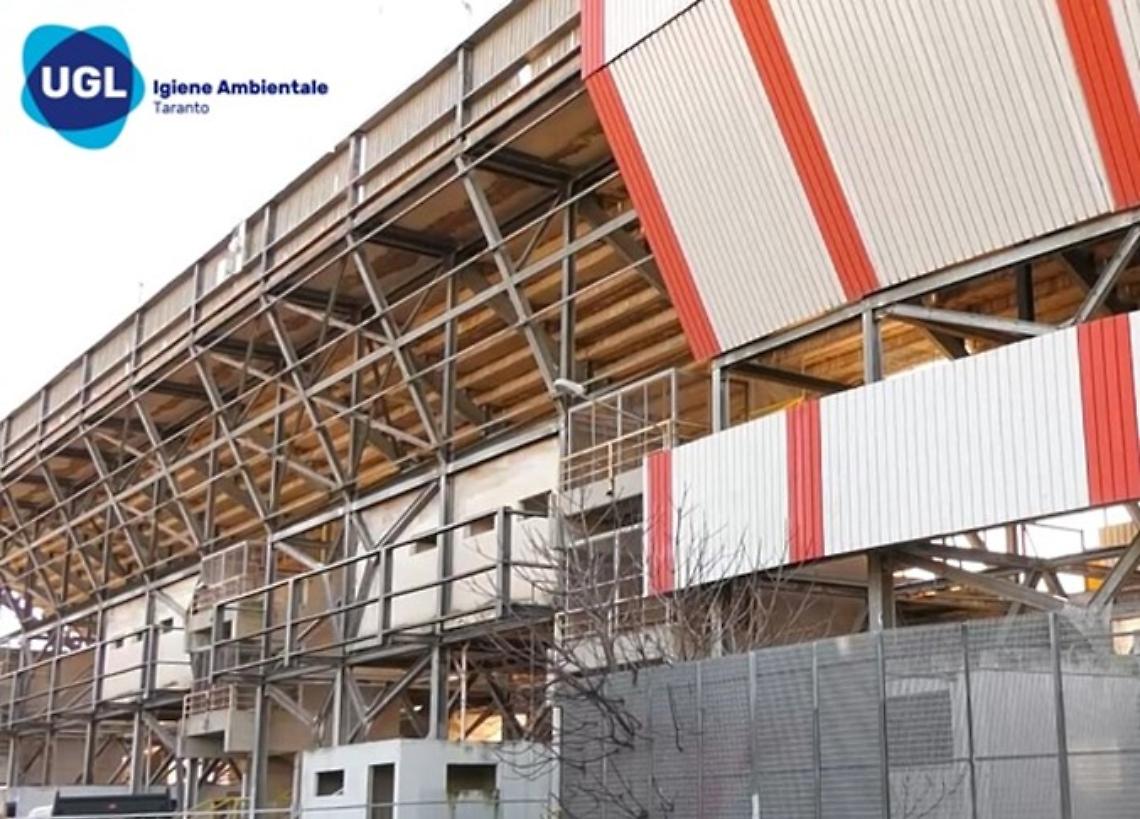 L'esterno dello Iacovone di Taranto