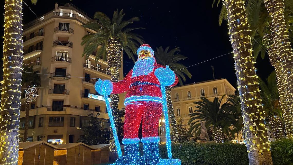 Ecco il Natale 2025: un cartellone per sostenere turismo e commercio. Il programma completo