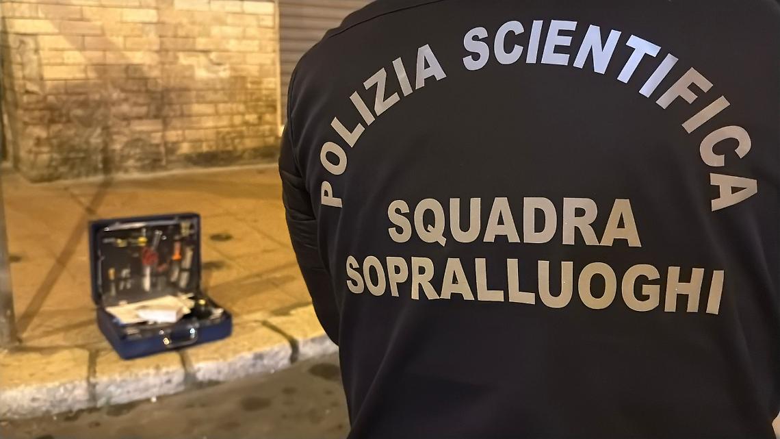 La Polizia Scientifica sul luogo dell'incidente - foto di Francesco Manfuso