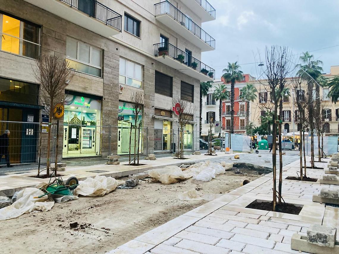 I lavori in via Argiro a Bari